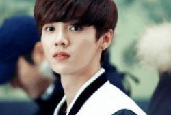 爆料鹿晗姐姐的新闻视频,揭秘背后惊人真相！